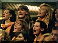 Valentina, Annette, Manuela (alto), Monica e Gloria (basso)